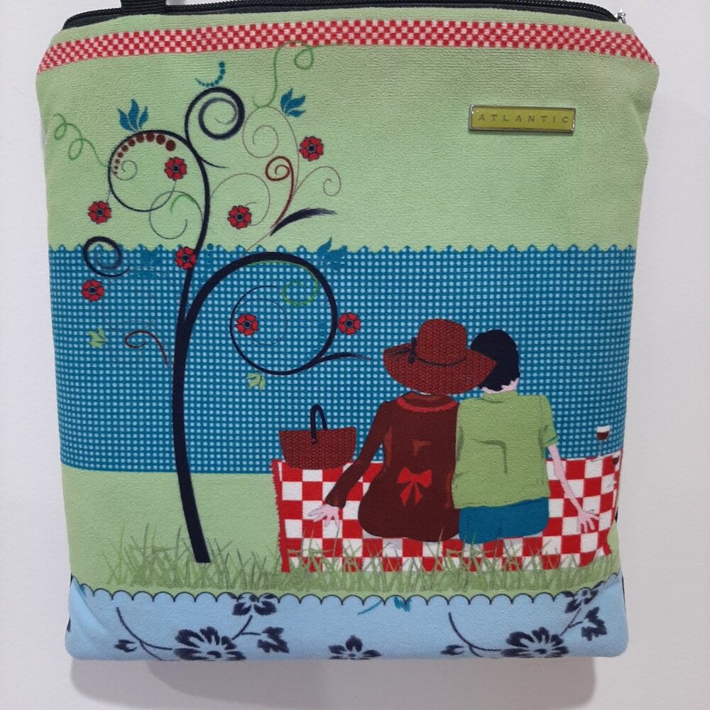 Atlantic coquette picnic scene romantic cottagecore fabric velvet collectors bag - Picture 2 of 16